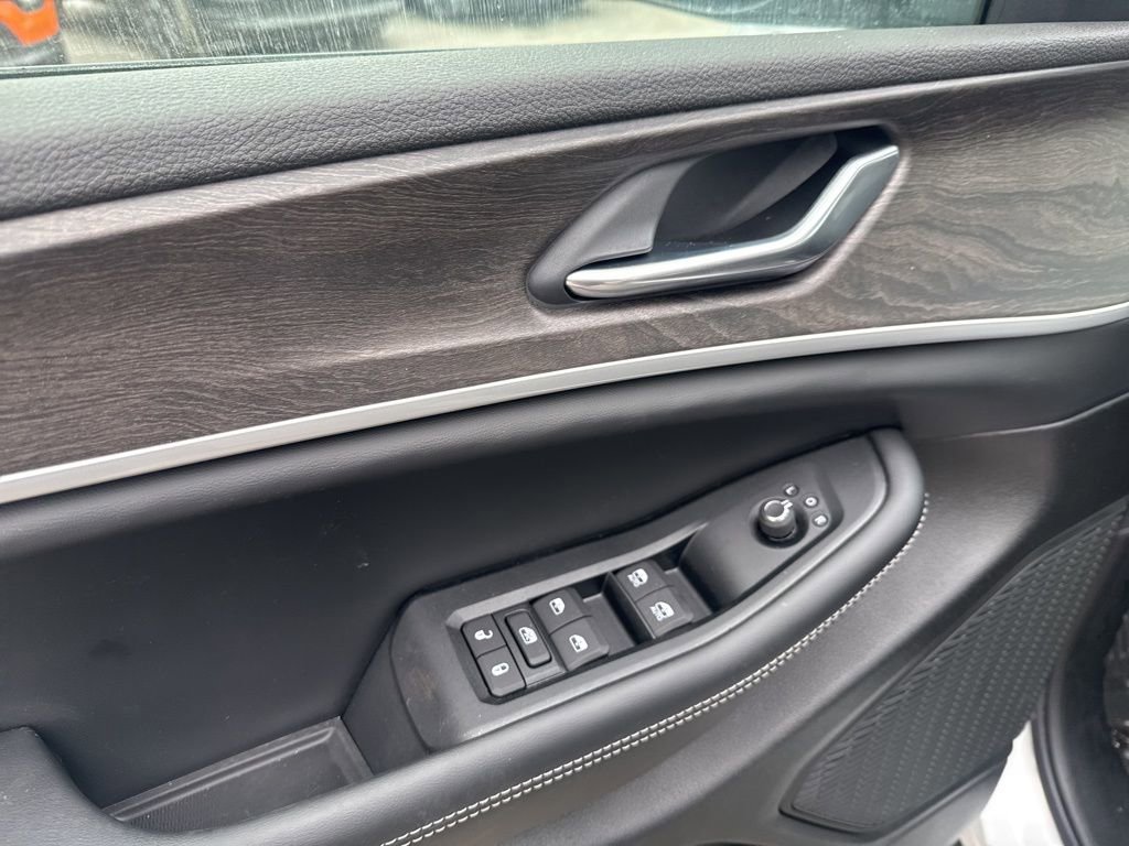 New 2026 Jeep Grand Cherokee Laredo image 21