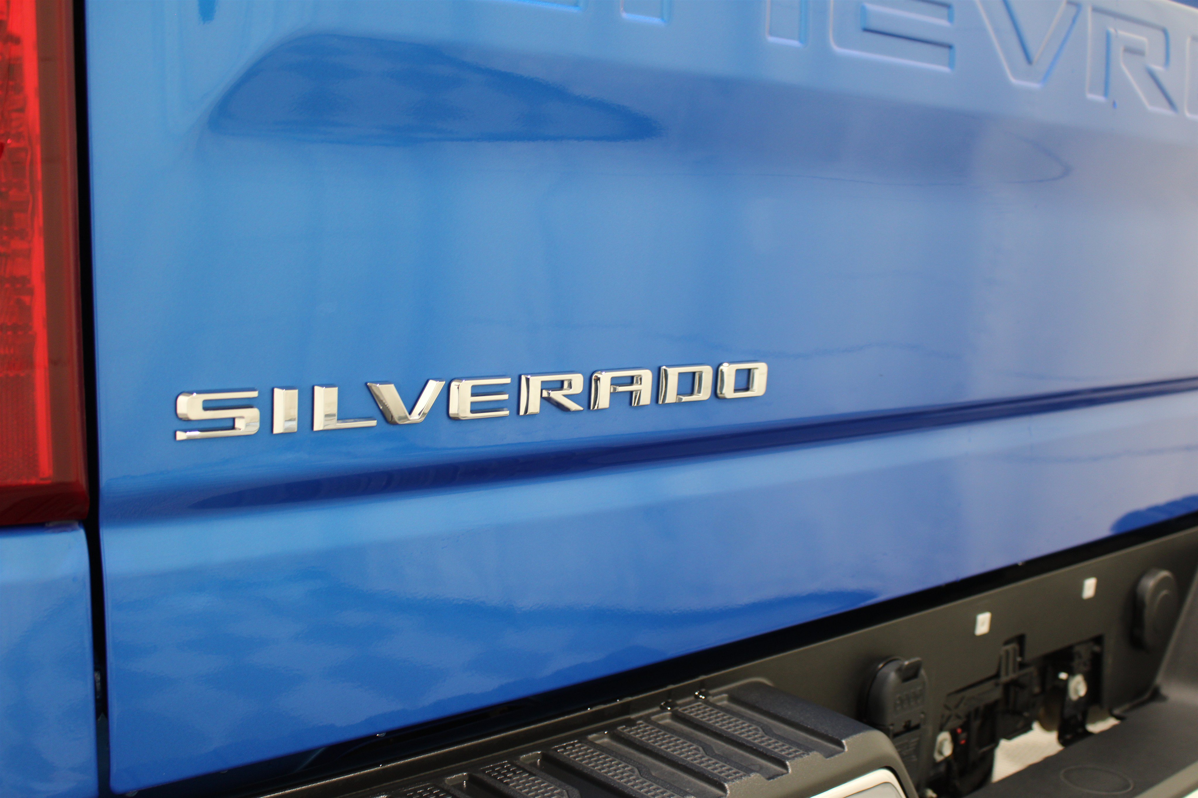 Used 2025 Chevrolet Silverado 1500 LT AWD/4WD image 28