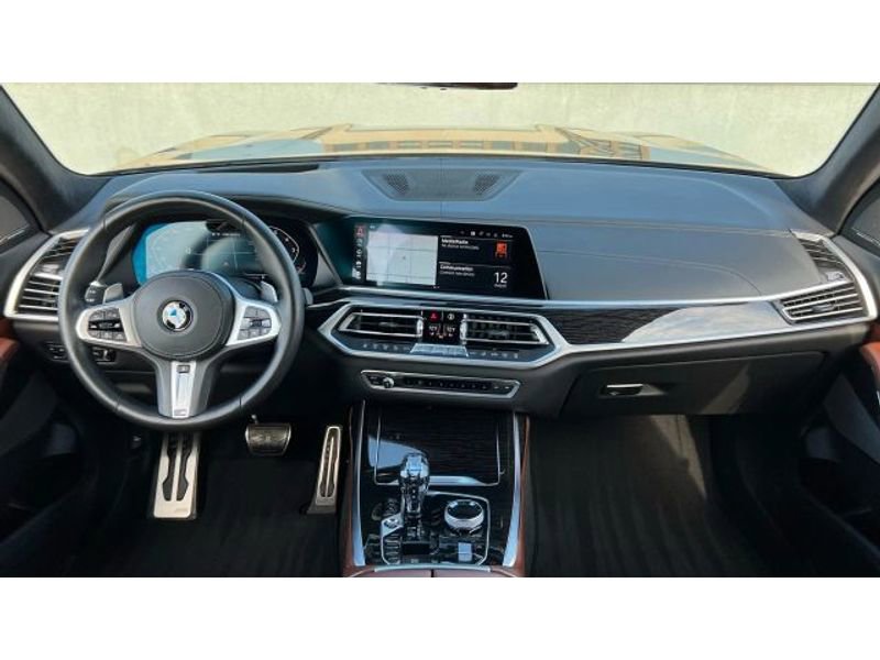 Used 2020 BMW X7 M50i image 37