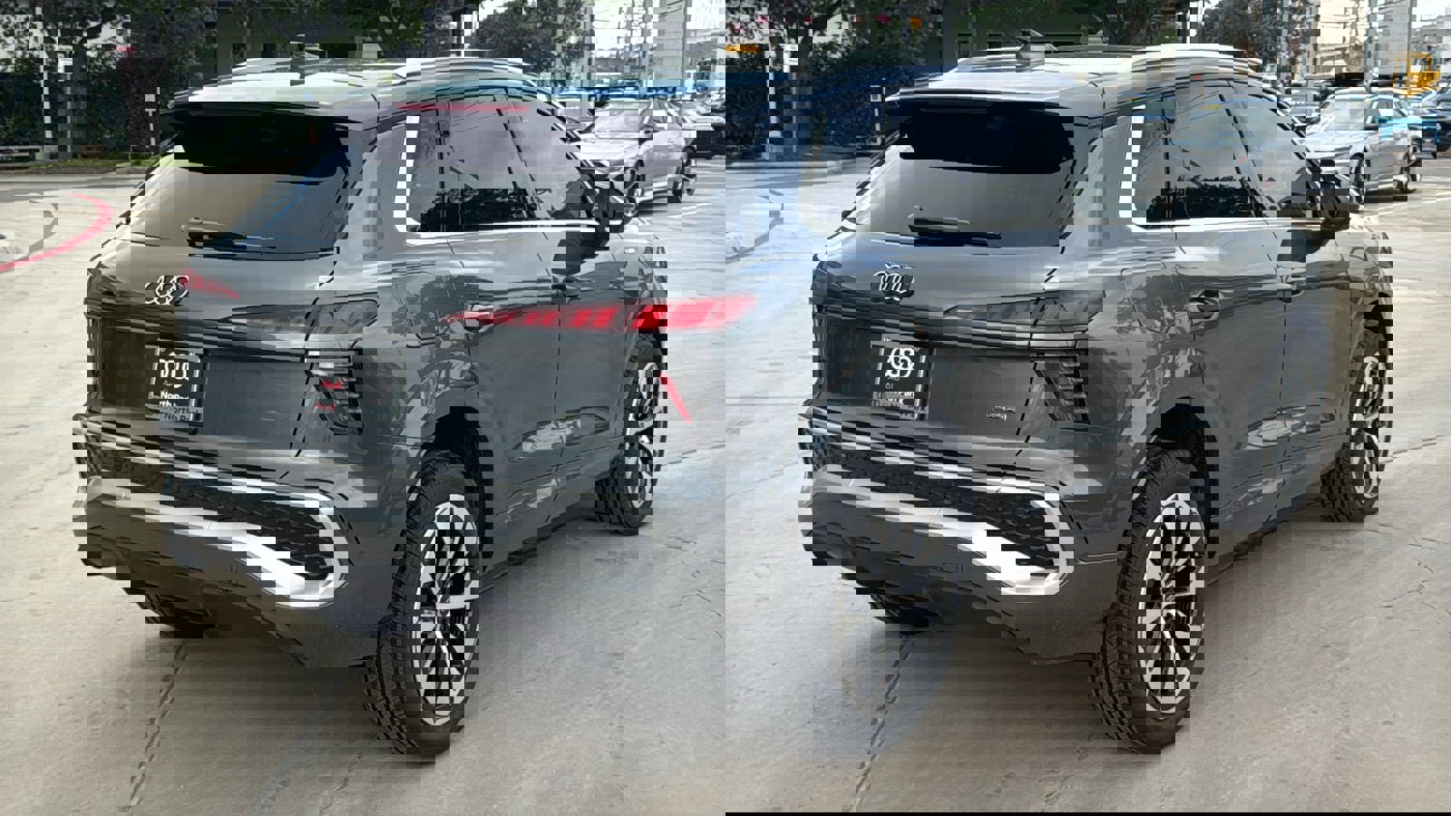 New 2026 Audi Q3 quattro 2.0T AWD/4WD image 7