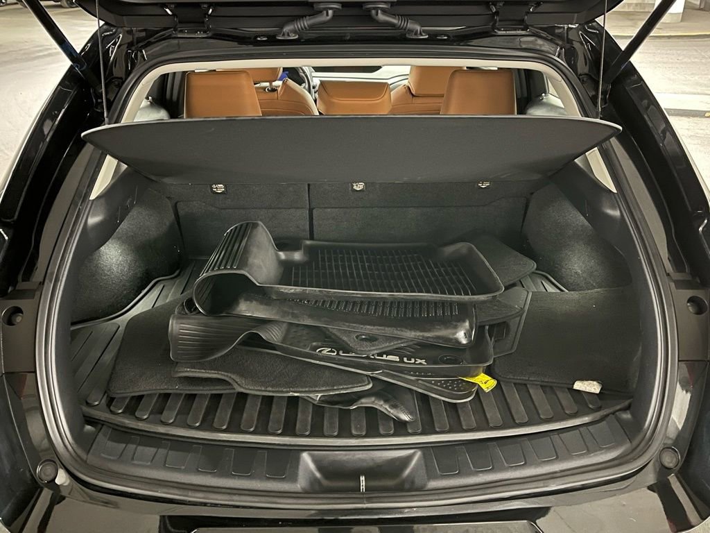 Used 2022 Lexus UX 250h 250h Base w/ Accessory Package (Z1) image 38