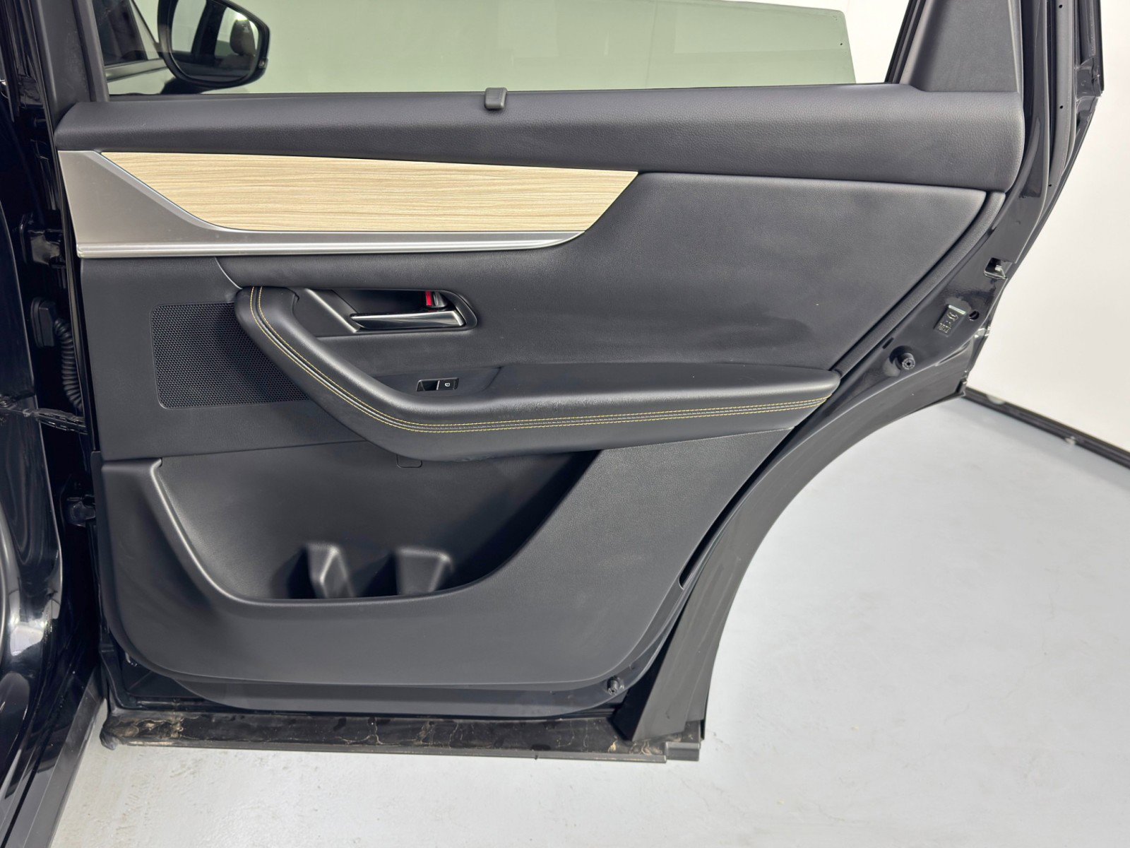 Used 2025 MAZDA CX-90 Plug-In Hybrid w/Premium Sport image 51