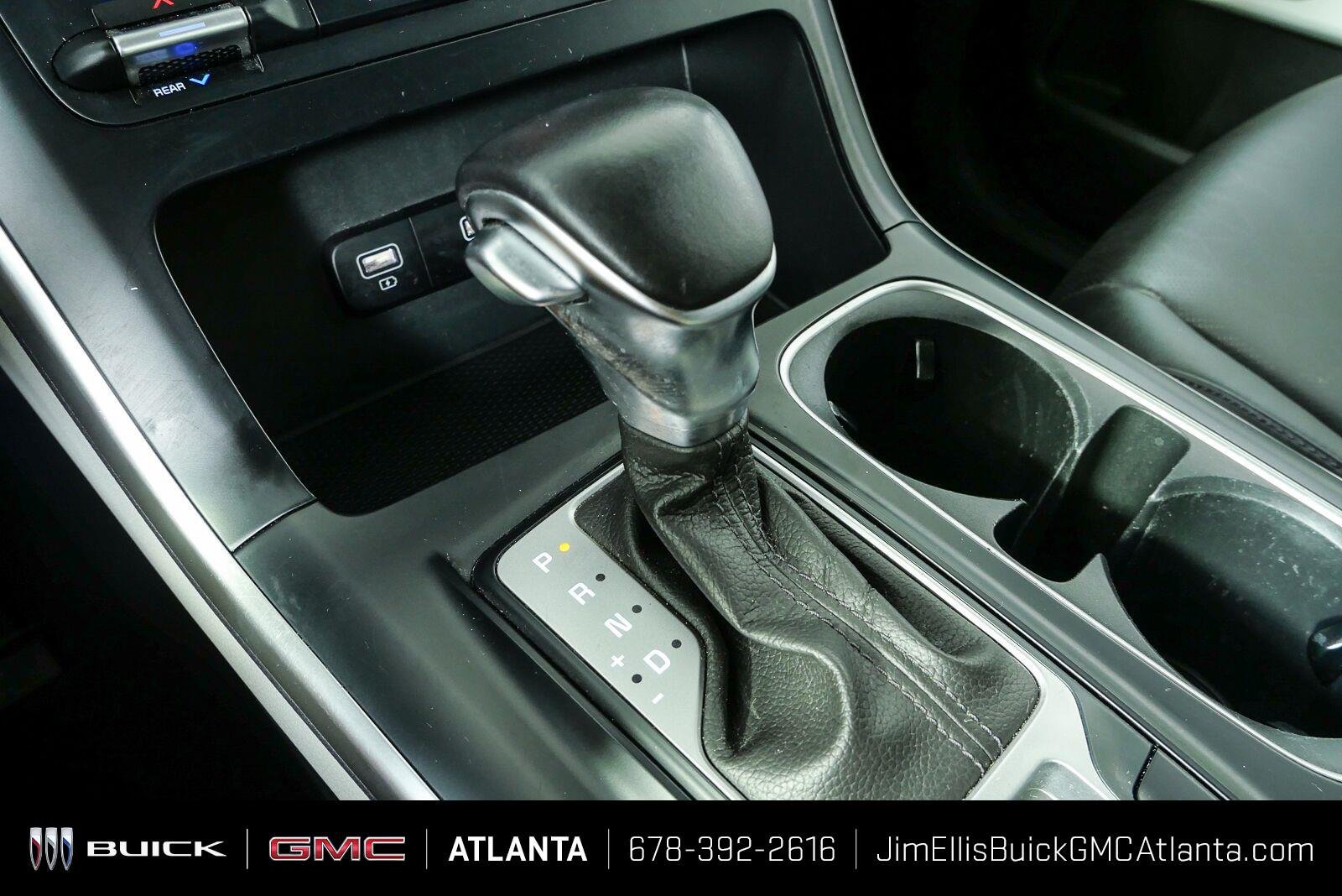 Used 2022 Kia Carnival LX FWD image 16