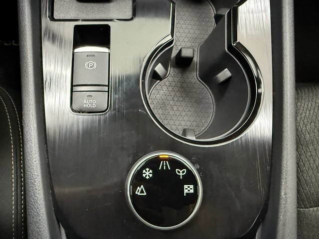 Used 2025 Nissan Rogue SV image 20