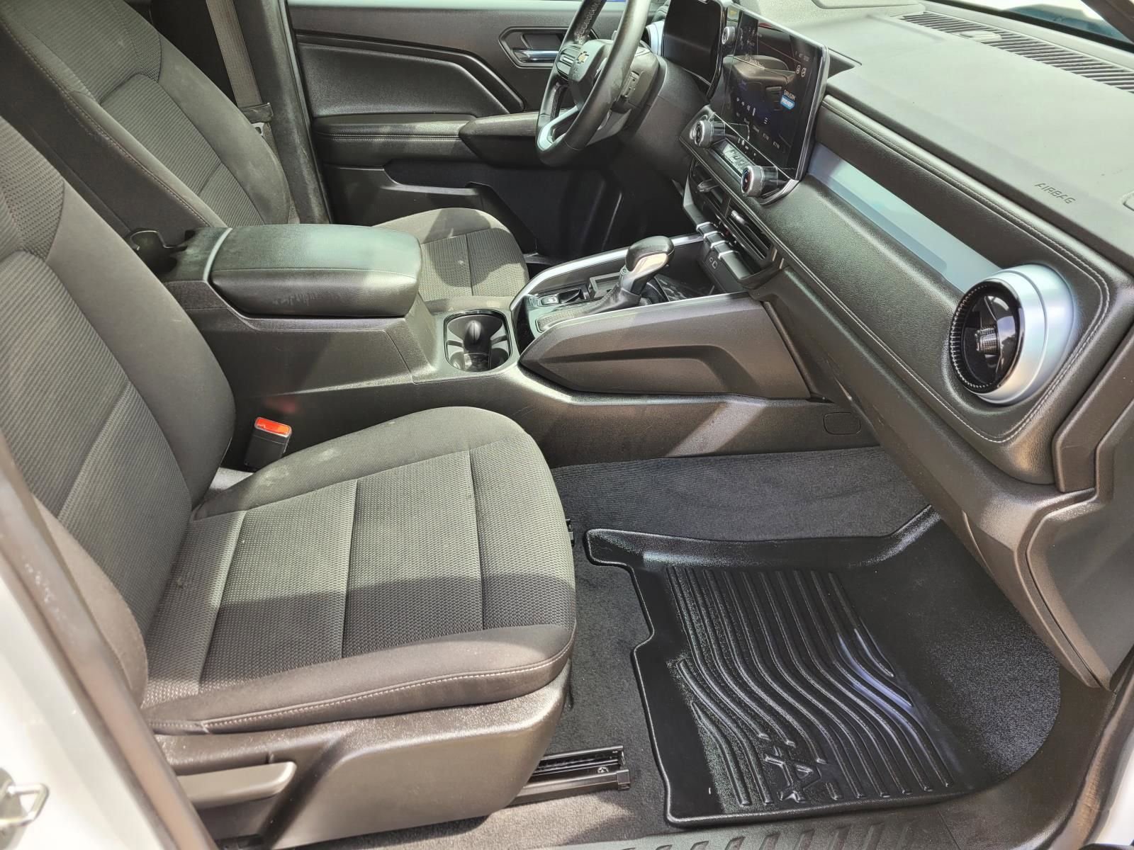 Used 2023 Chevrolet Colorado LT image 10