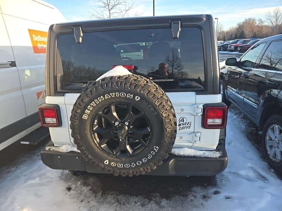 Used 2022 Jeep Wrangler Willys image 4