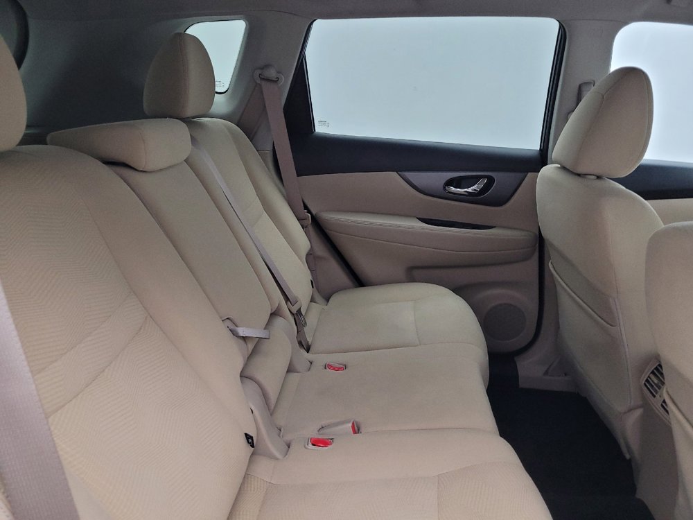 Used 2016 Nissan Rogue SV w/ SV Premium Package FWD image 19