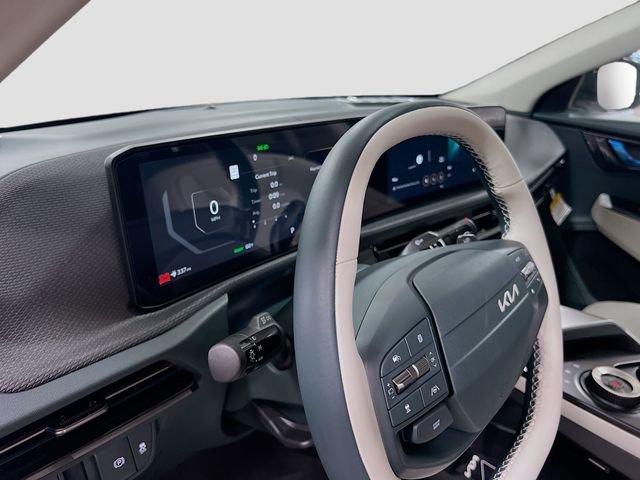 New 2025 Kia EV6 Wind image 9