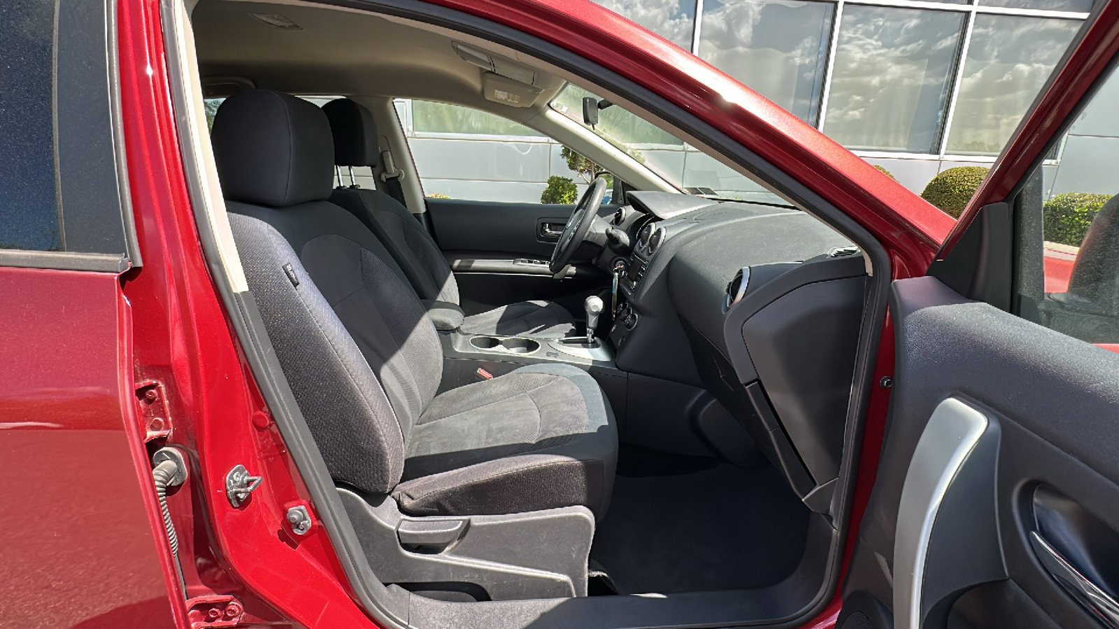 Used 2015 Nissan Rogue S w/ Convenience Package image 24