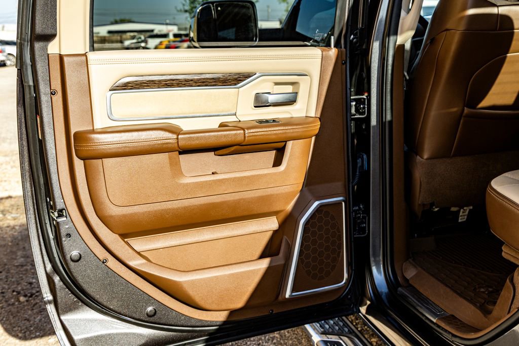 Used 2020 RAM 3500 Laramie image 24