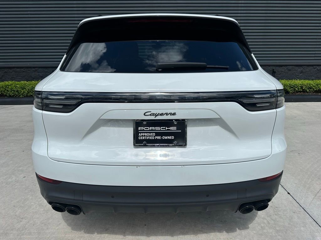 Certified 2023 Porsche Cayenne Platinum Edition image 12