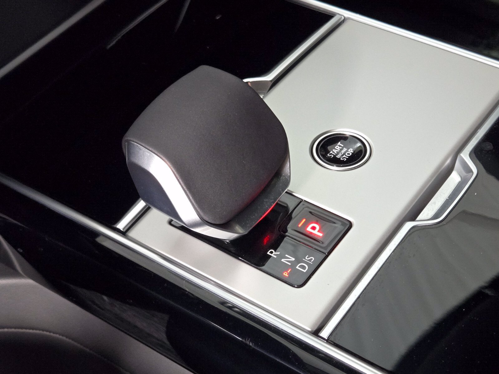 New 2026 Land Rover Range Rover SE AWD/4WD image 28