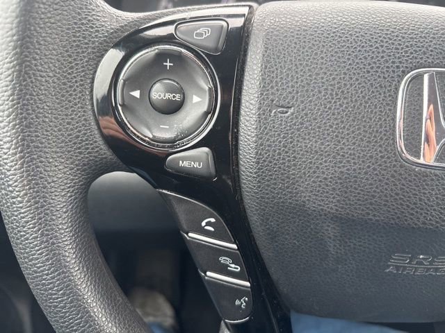 Used 2017 Honda Accord EX image 19