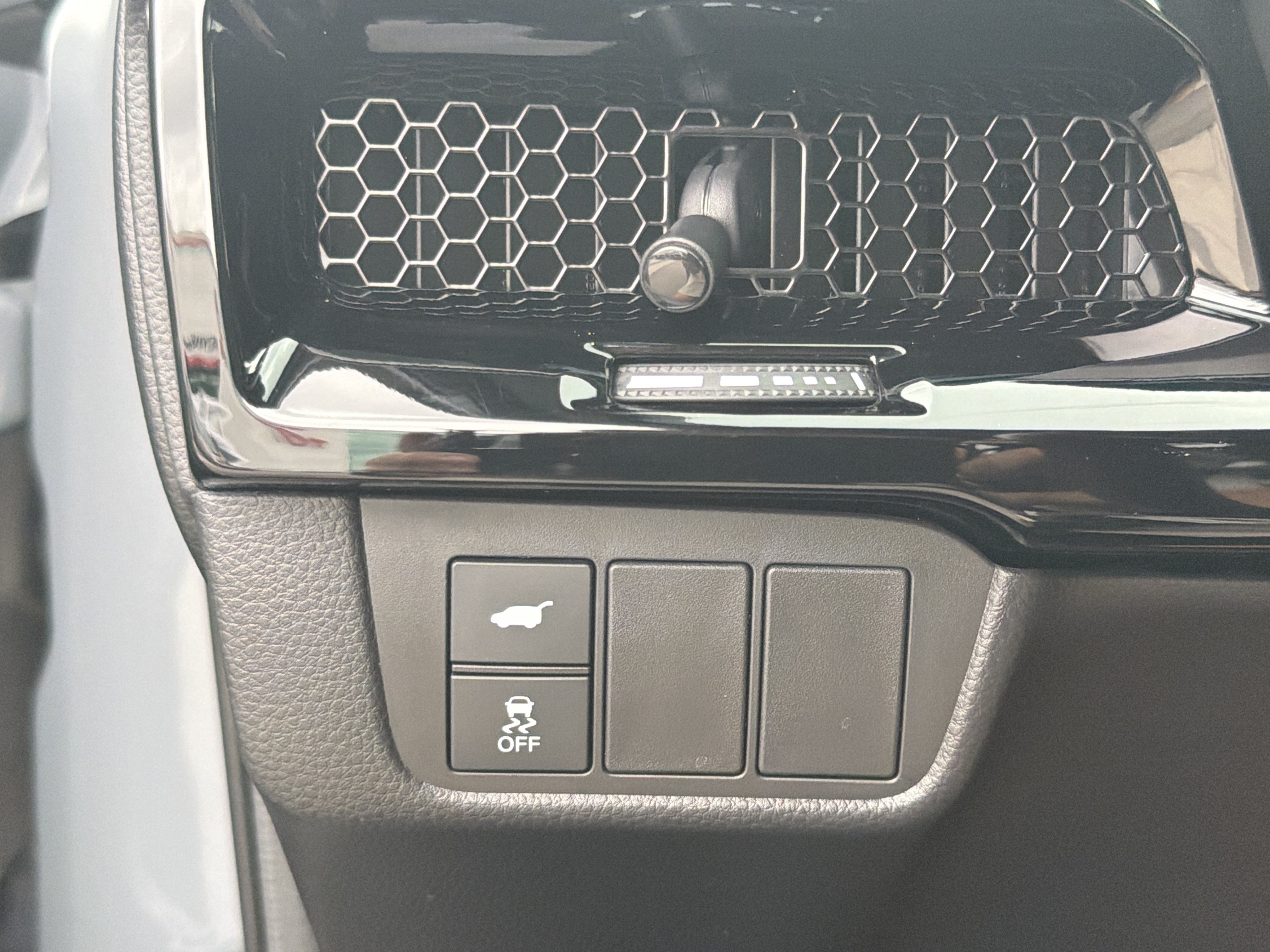 Used 2023 Honda CR-V Sport Touring image 12