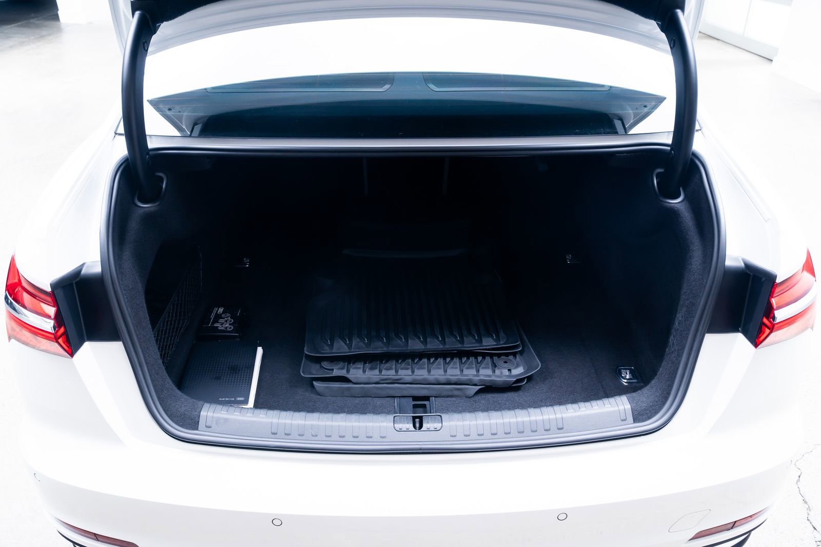 Used 2021 Audi A6 2.0T Premium w/ Convenience Package AWD/4WD image 8