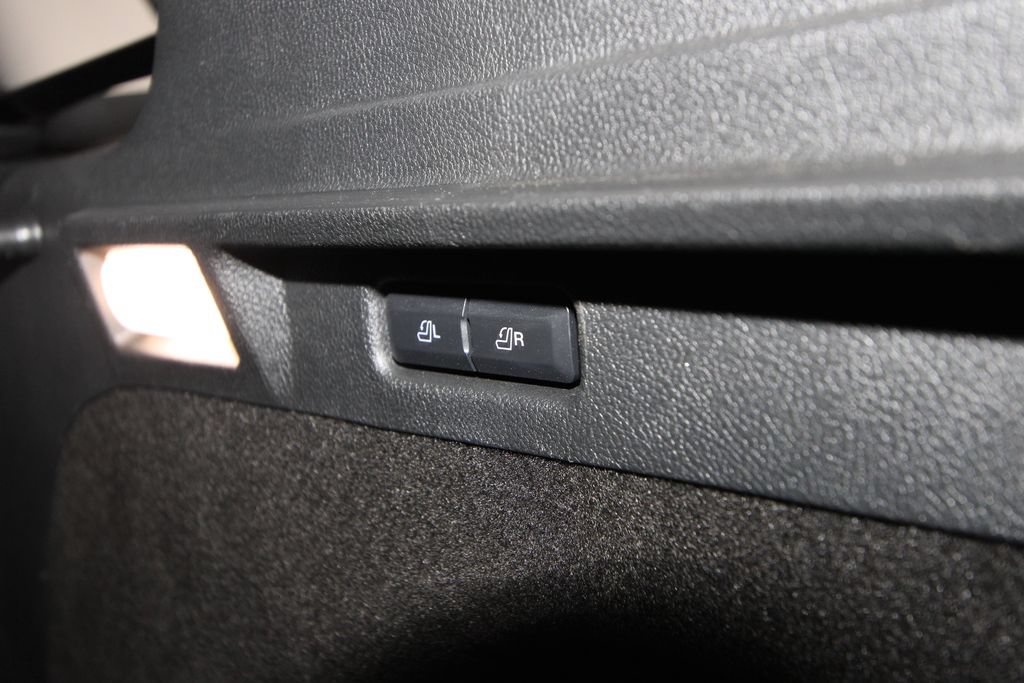 Used 2024 Lincoln Corsair AWD w/ Equipment Group 101A image 41