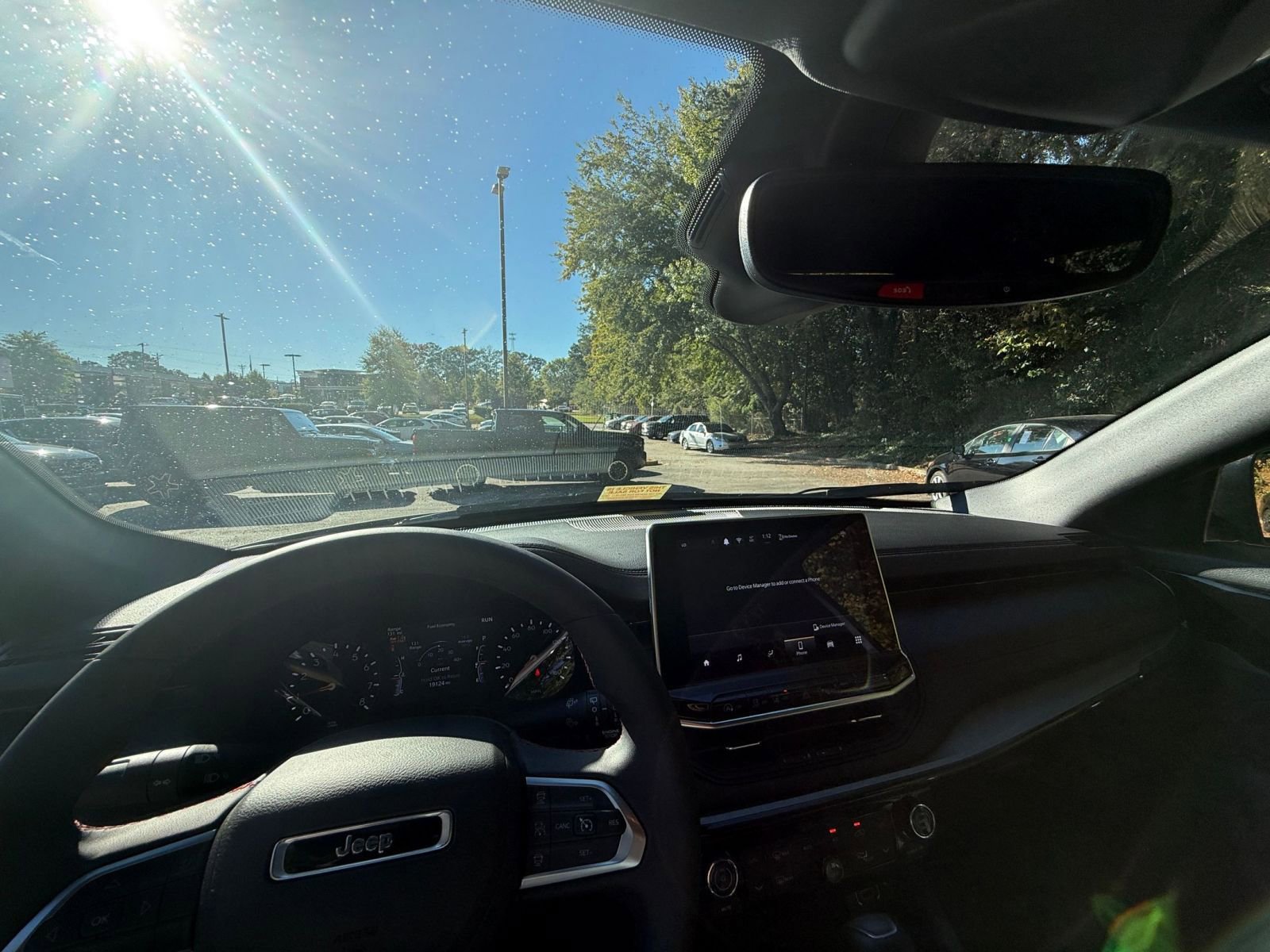 Used 2025 Jeep Compass Trailhawk image 33