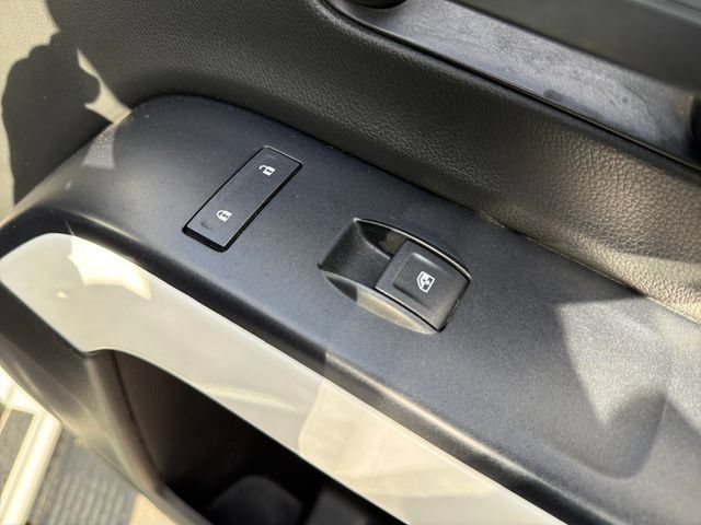 Used 2017 Chevrolet Silverado 2500 LT AWD/4WD image 23
