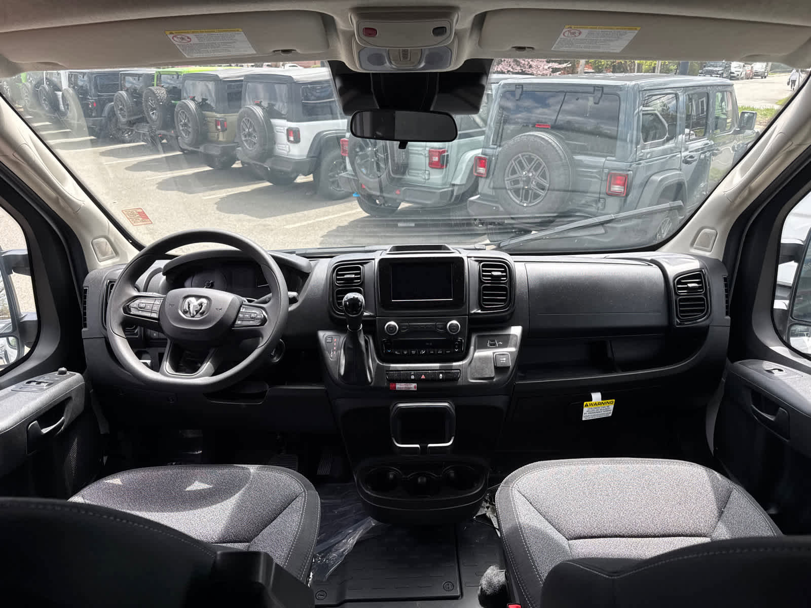 Used 2025 RAM ProMaster 3500 w/ Convenience Group FWD image 26