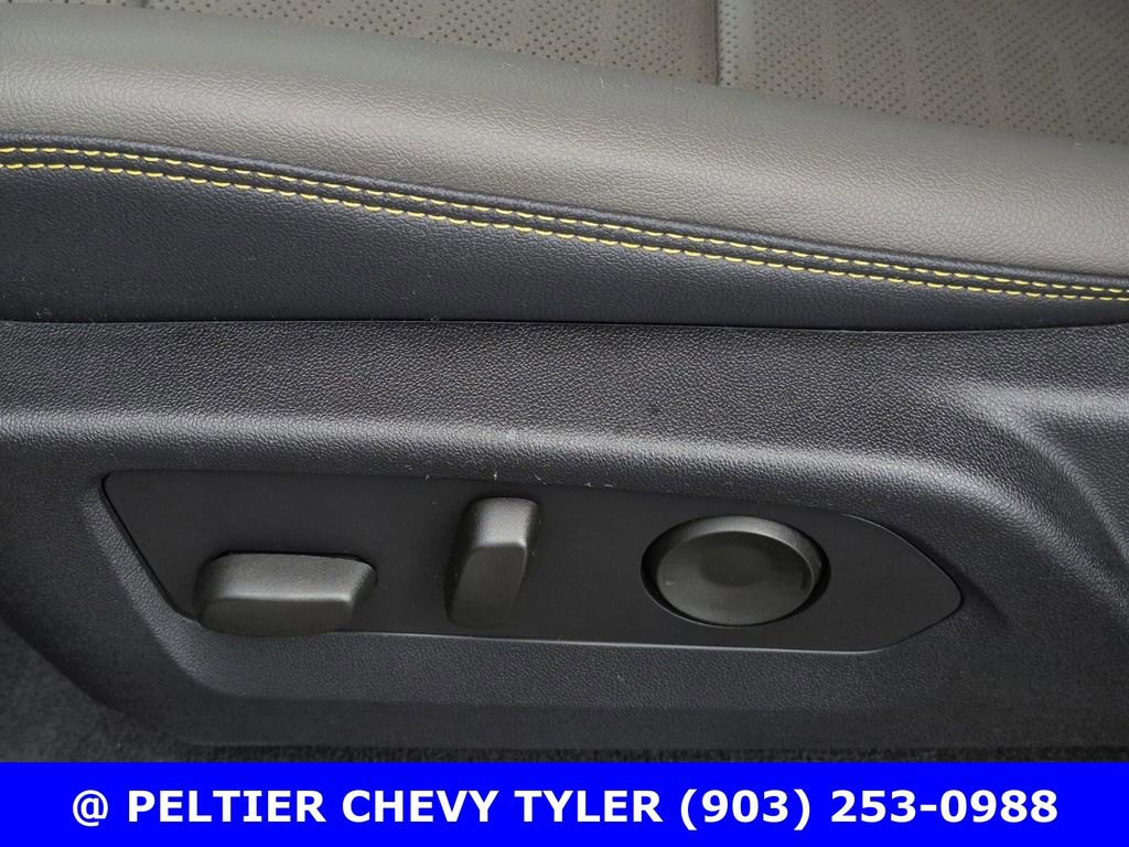 Used 2024 Chevrolet Colorado ZR2 w/ ZR2 Convenience Package III image 38