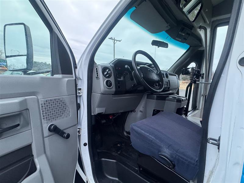 Used 2014 Ford E-450 and Econoline 450 Super Duty w/ Shuttle Bus Prep Package RWD image 34