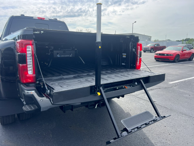 New 2026 Ford F450 King Ranch w/ Chrome Package AWD/4WD image 8