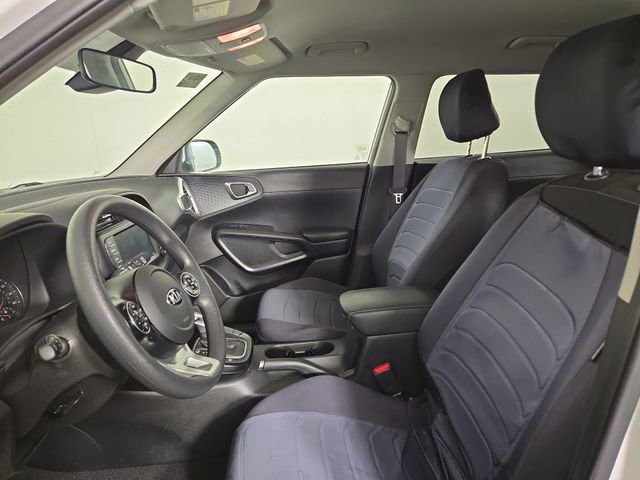 Certified 2021 Kia Soul S image 12