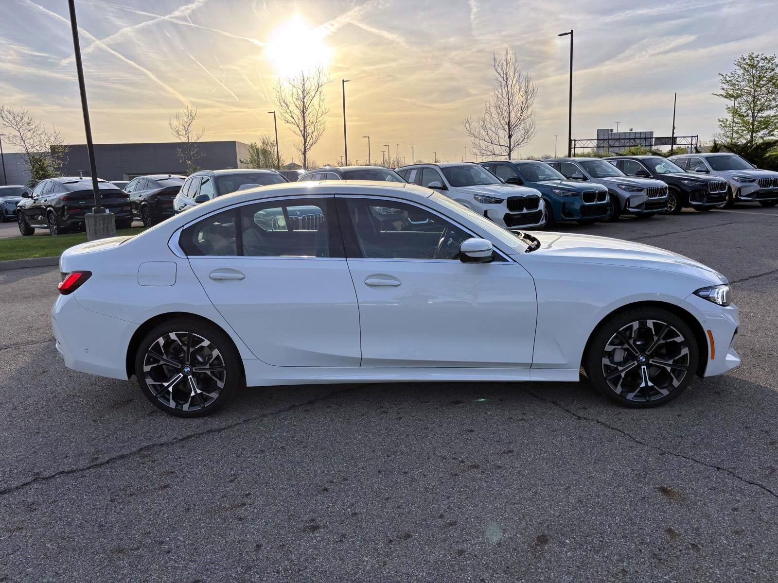 Used 2025 BMW 330i xDrive Sedan image 4