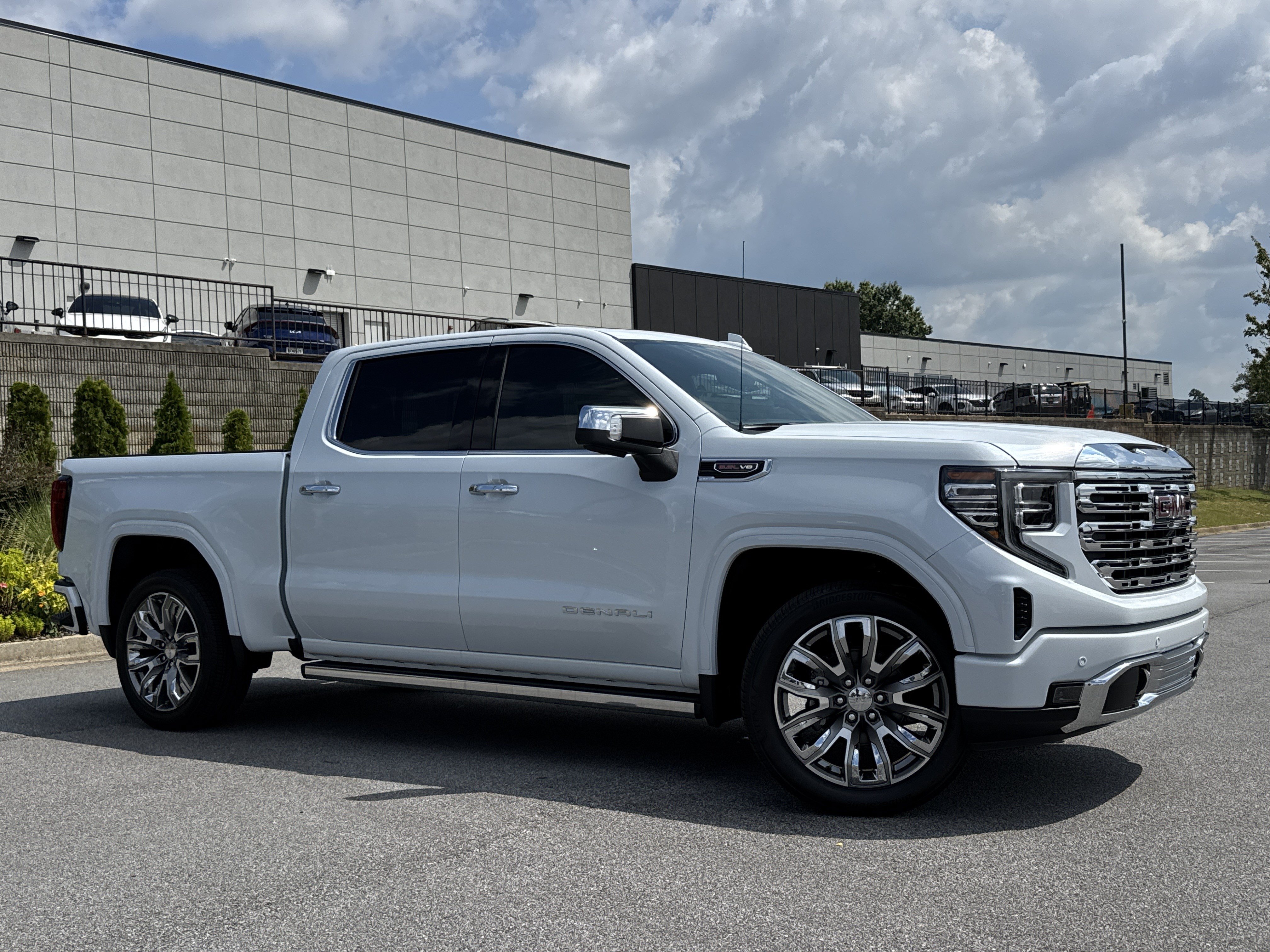 New 2026 GMC Sierra 1500 Denali w/ Denali Reserve Package AWD/4WD image 3
