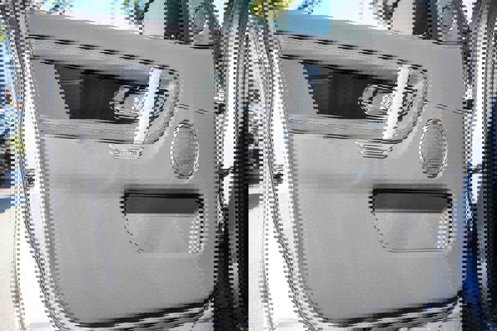 New 2025 Land Rover Discovery Sport S image 19