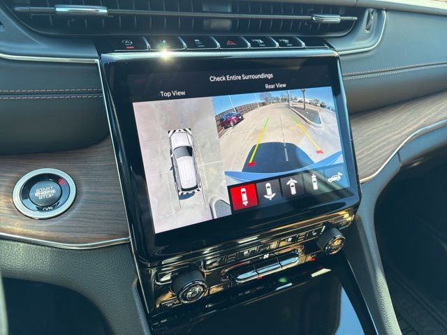 Used 2025 Jeep Grand Cherokee Summit image 11