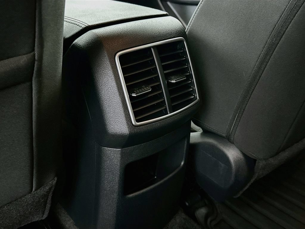 Used 2025 Kia Sportage LX FWD image 24