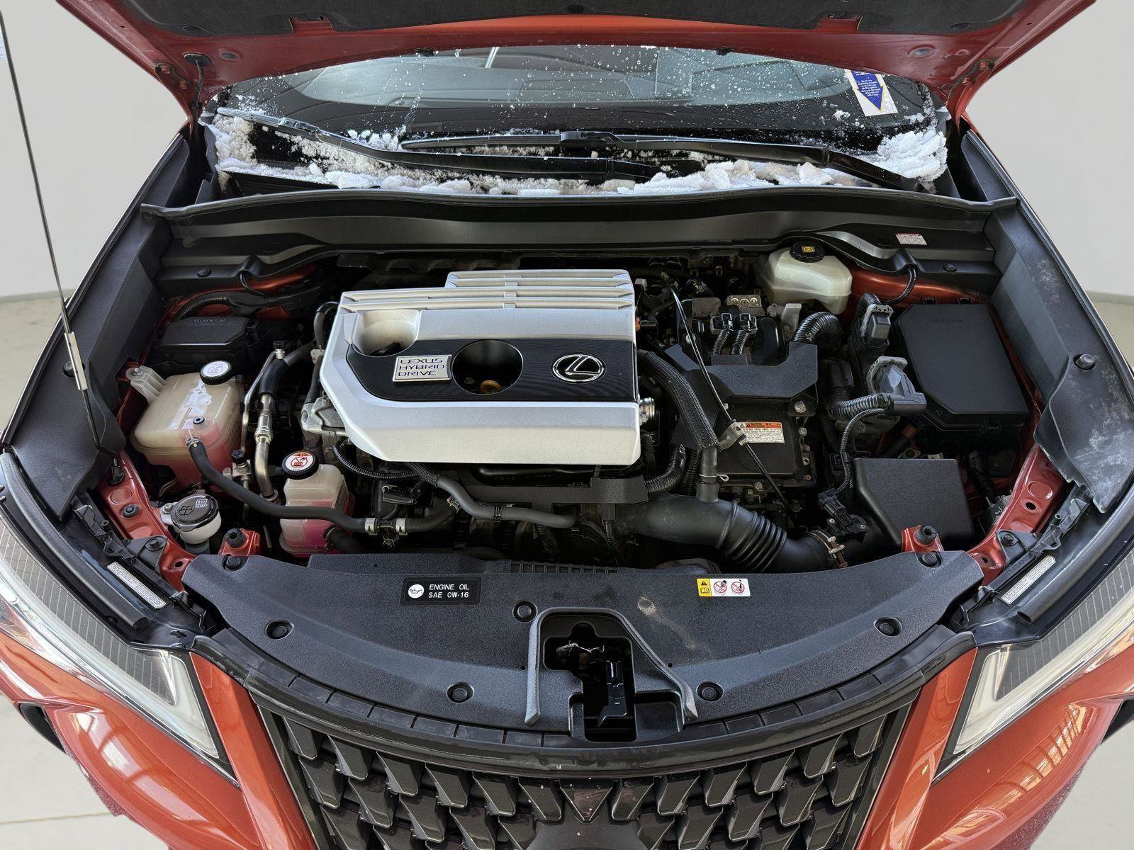 Used 2019 Lexus UX 250h image 30