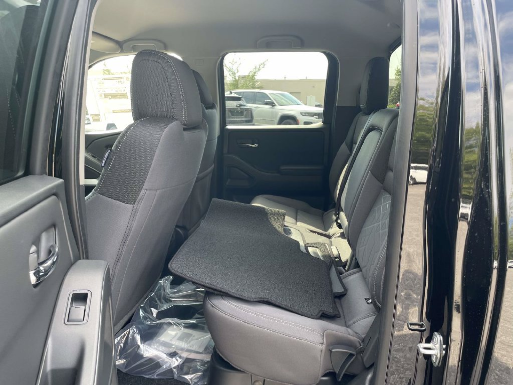 New 2027 Nissan Frontier SV RWD image 10