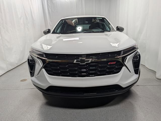 New 2026 Chevrolet Trax RS w/ Sunroof Package image 8