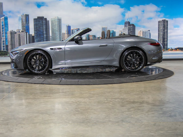 Certified 2024 Mercedes-Benz SL 63 AMG 4MATIC image 8