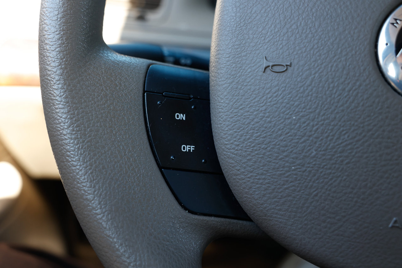 Used 2005 Mercury Grand Marquis GS image 24