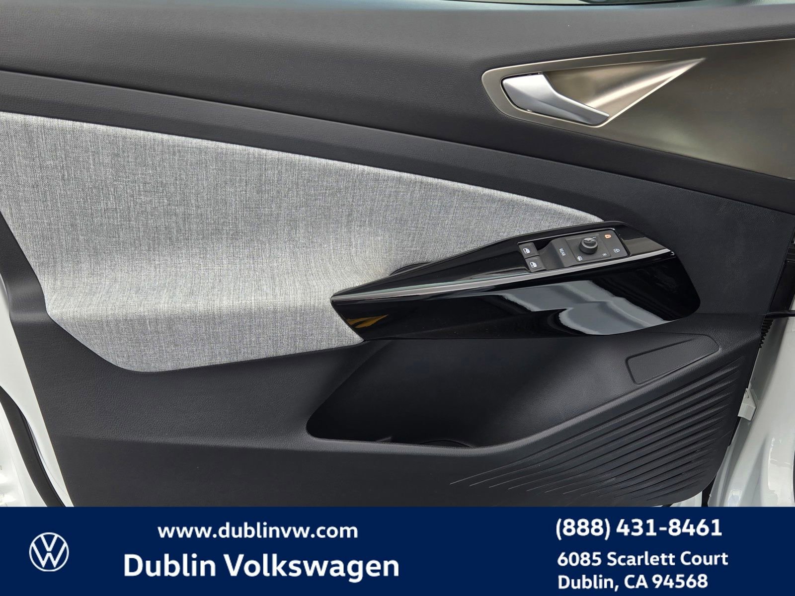 Used 2023 Volkswagen ID.4 Pro image 10