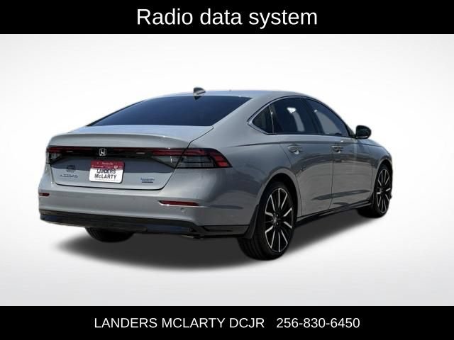 Used 2023 Honda Accord Touring image 10