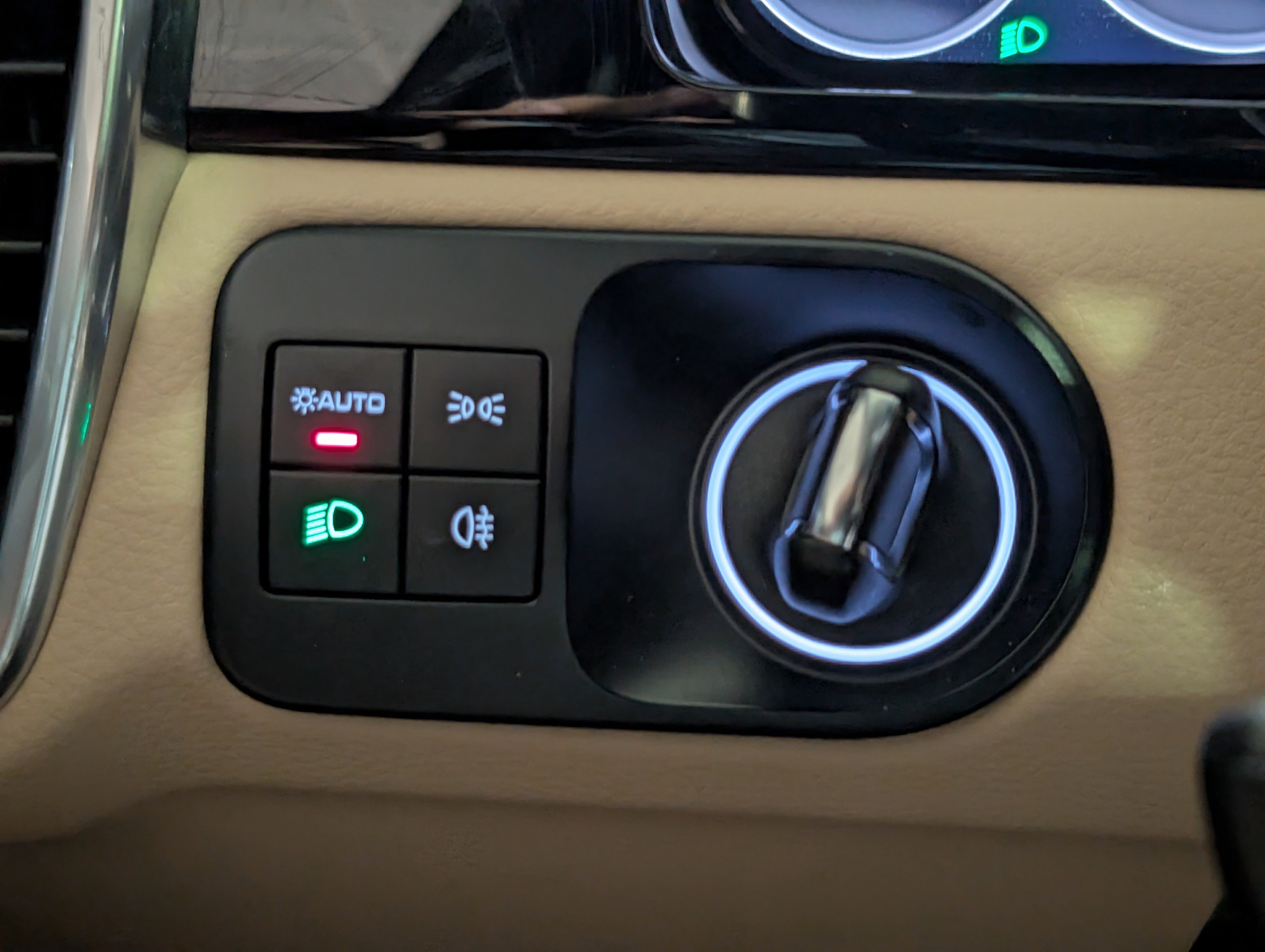 Certified 2022 Porsche Cayenne E-Hybrid image 28