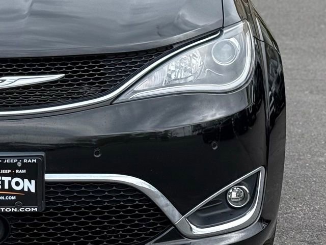 Used 2020 Chrysler Pacifica Limited FWD image 14