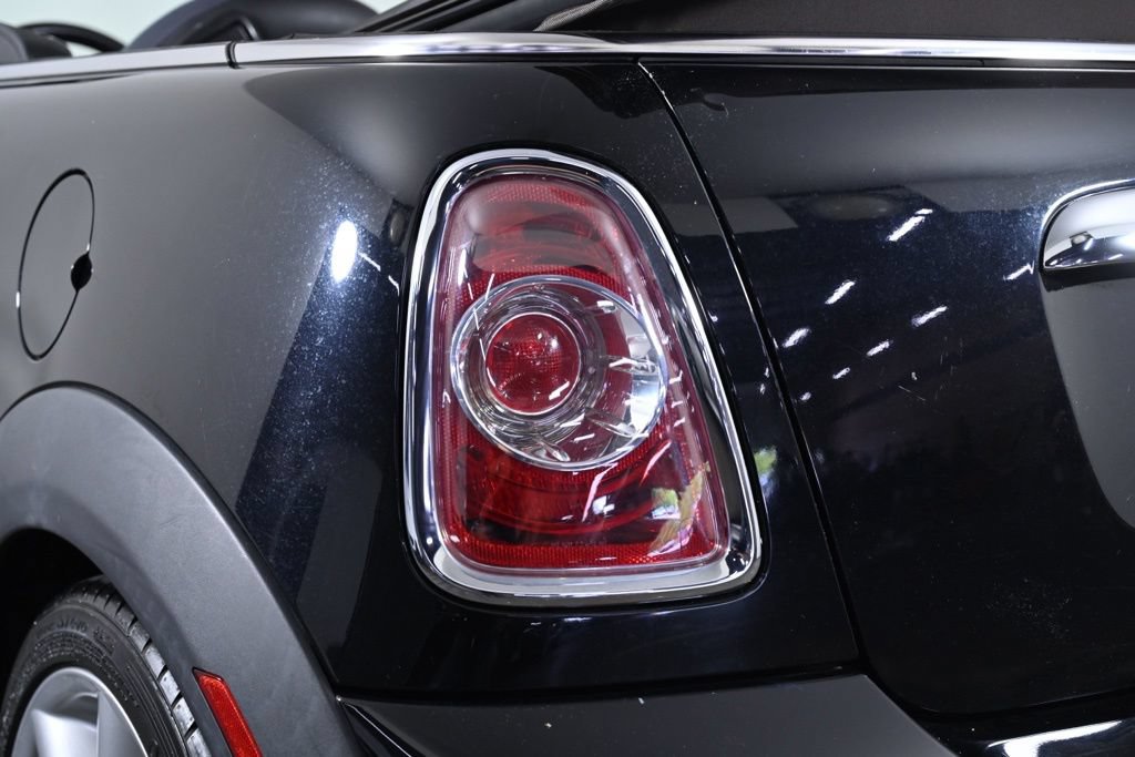 Used 2014 MINI Cooper Convertible FWD image 11