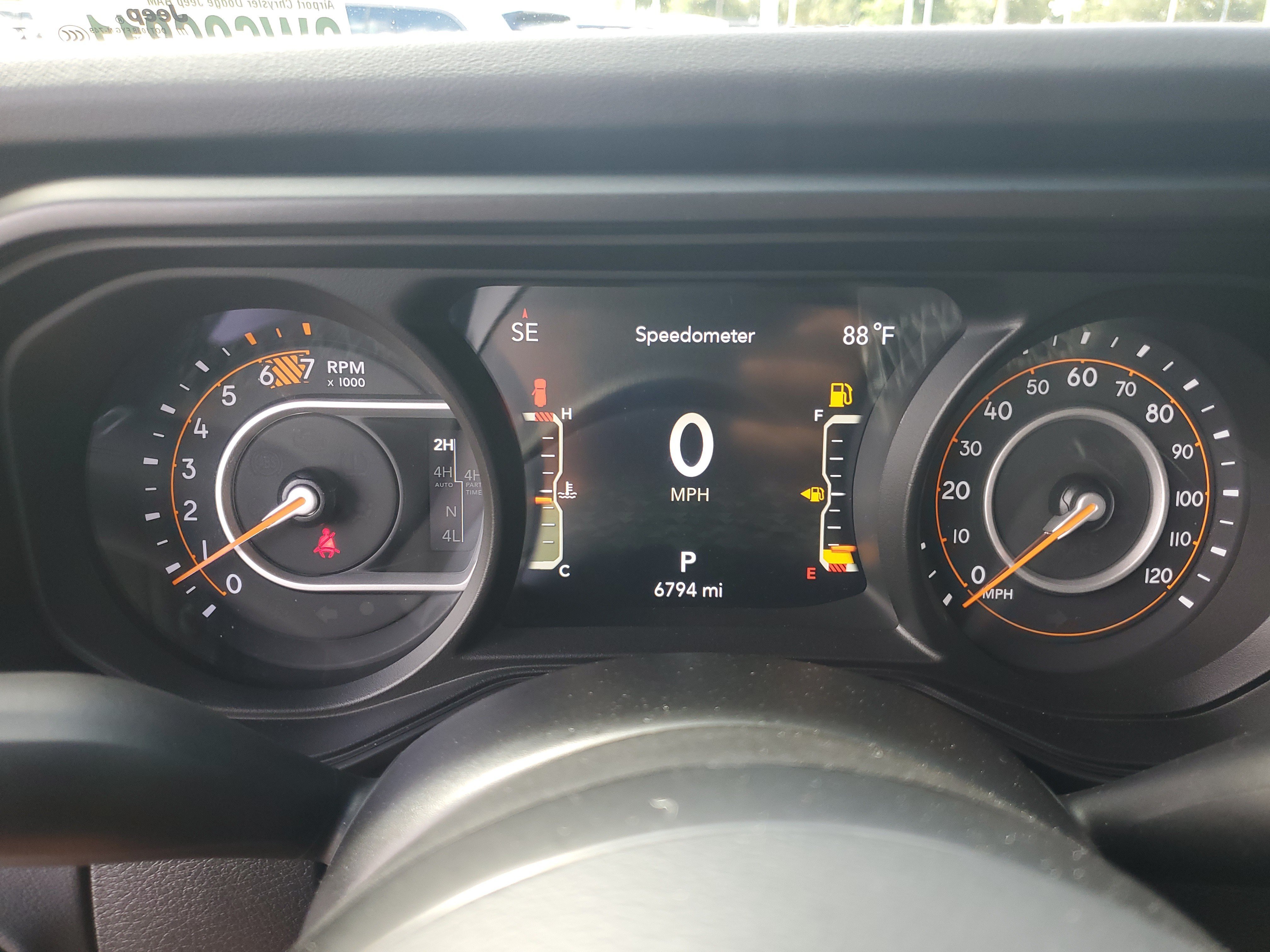 Used 2025 Jeep Wrangler Unlimited Rubicon AWD/4WD image 18