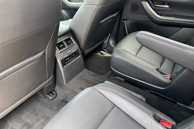 Used 2024 MAZDA CX-90 3.3 Turbo w/ Preferred Package AWD/4WD image 12