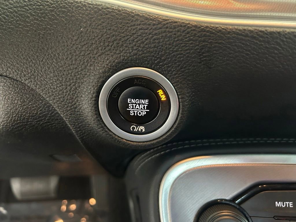 Used 2022 Dodge Challenger R/T Scat Pack RWD image 42