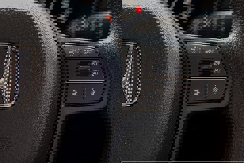 Used 2025 Honda CR-V EX image 15