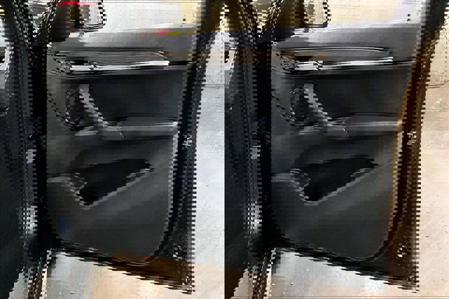 Used 2018 BMW X1 xDrive28i w/ Convenience Package AWD/4WD image 24