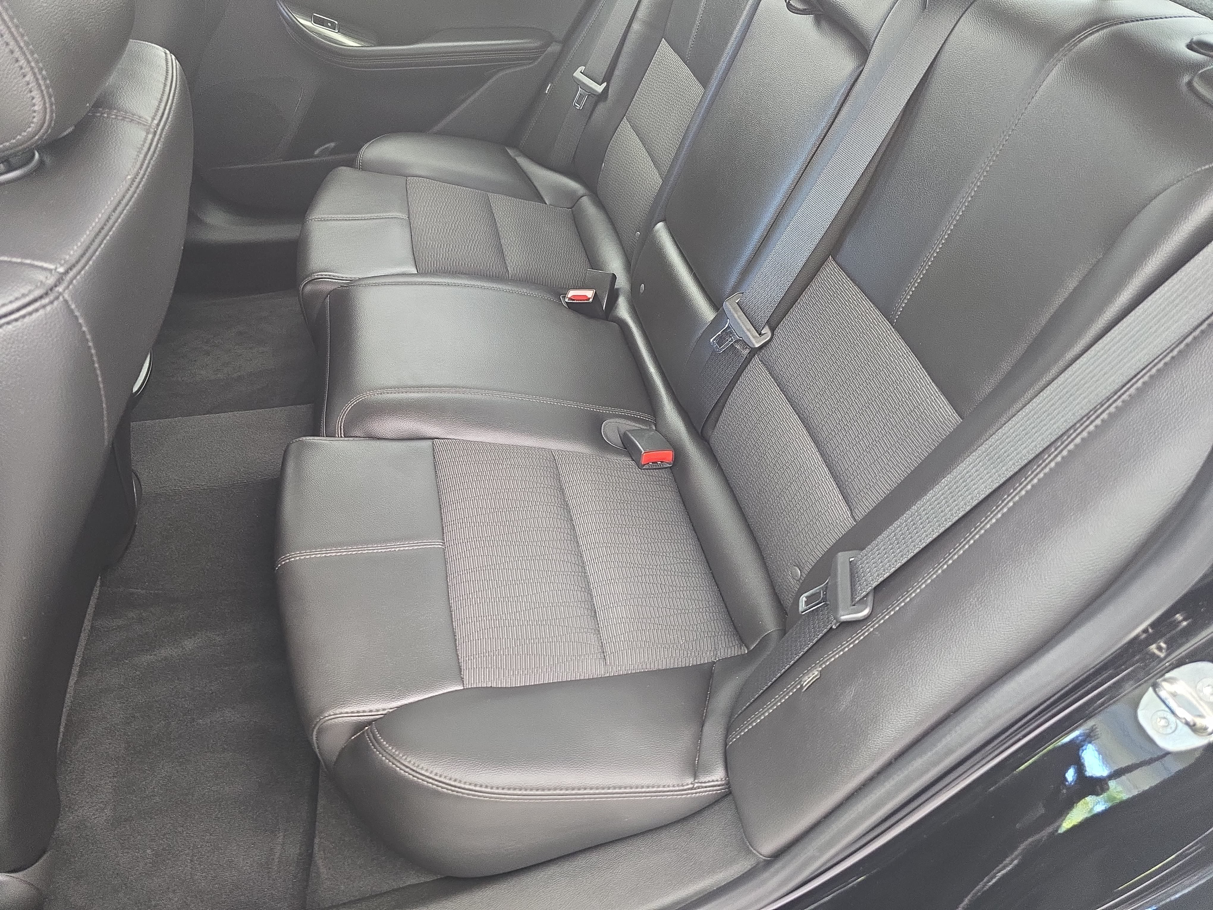 Used 2017 Chevrolet Impala LT FWD image 13