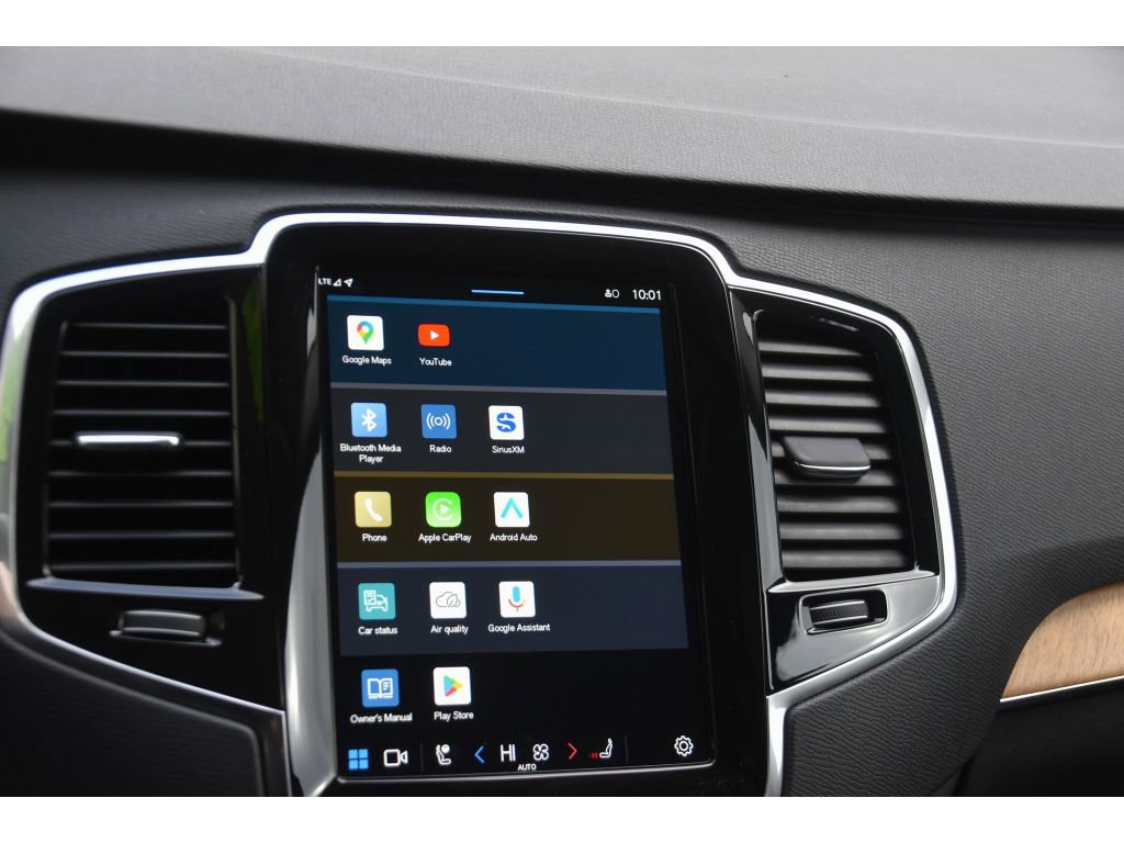 Certified 2023 Volvo XC90 B5 Plus image 21