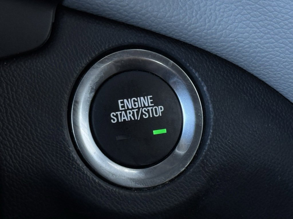 Used 2023 Chevrolet Equinox LT w/ Driver Convenience Package image 22